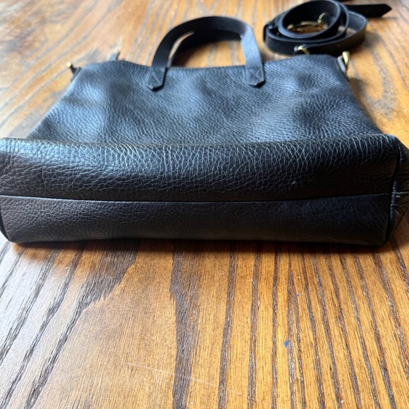 MADEWELL Leather Zip-Top Transport Crossbody Bag True Black - Picture 11 of 15